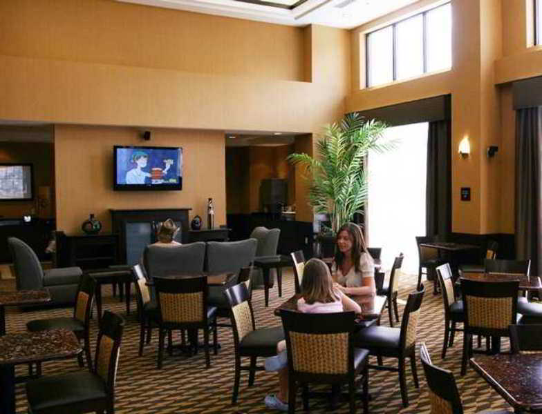 Hampton Inn & Suites Бёрлингтон Ресторан фото